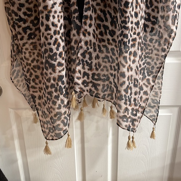 Grace and Emma Shaw (?) black and brown leopard print - Picture 2 of 4